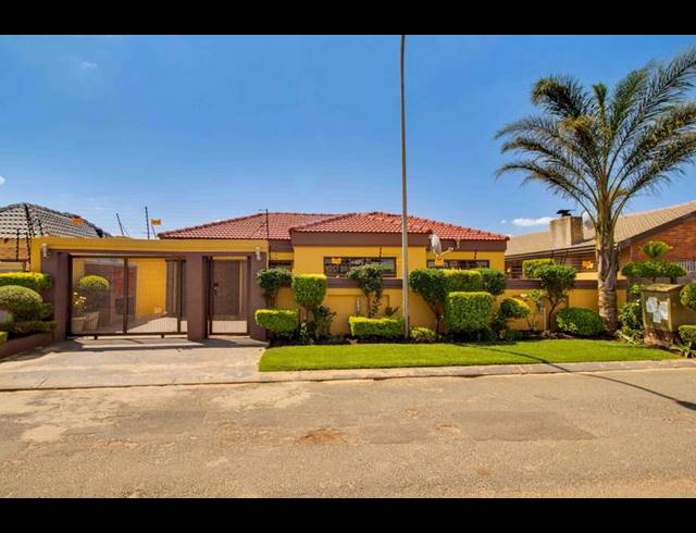 3 BEDROOM HOUSE FOR SALE IN DOBSONVILLE